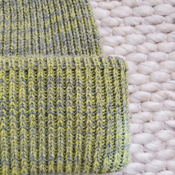 Merino Wool Blend Thick Ribbed Beanie Sailor Watch Cap NWOT - Picture 3 of 5